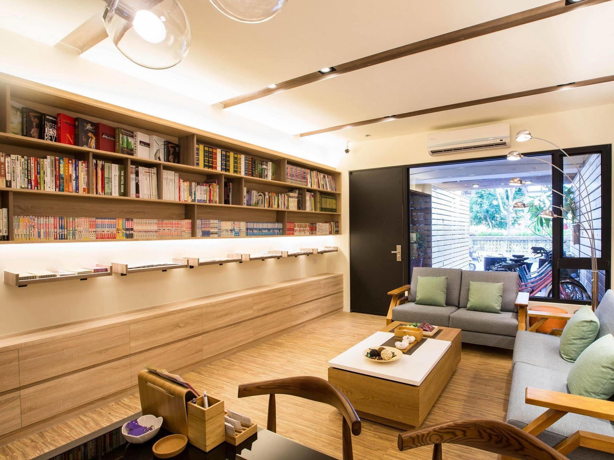 Traveller-Inn Zhongzheng Library Taitung Екстериор снимка