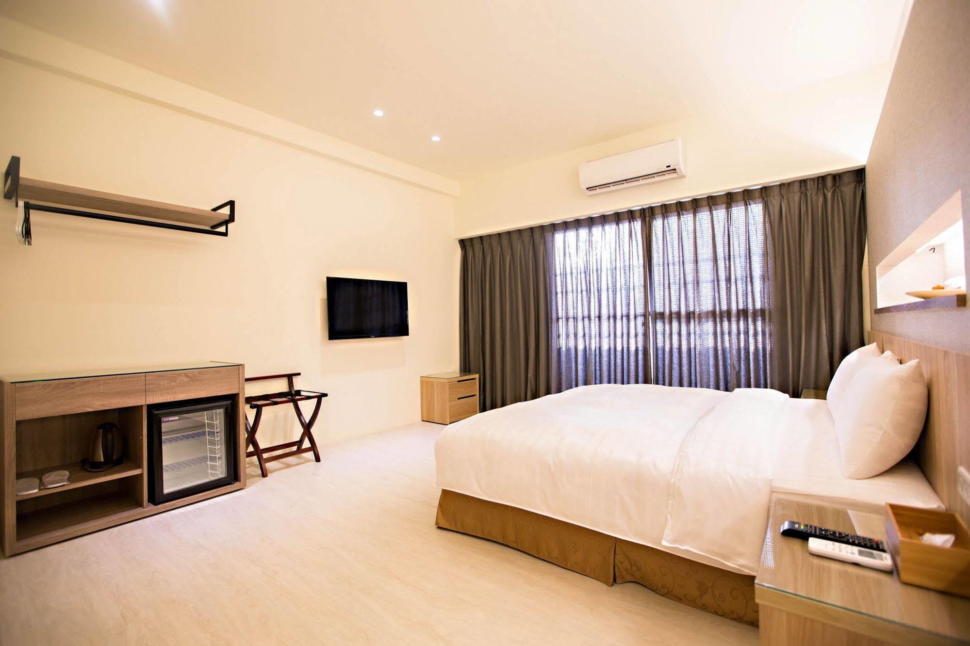 Traveller-Inn Zhongzheng Library Taitung Екстериор снимка