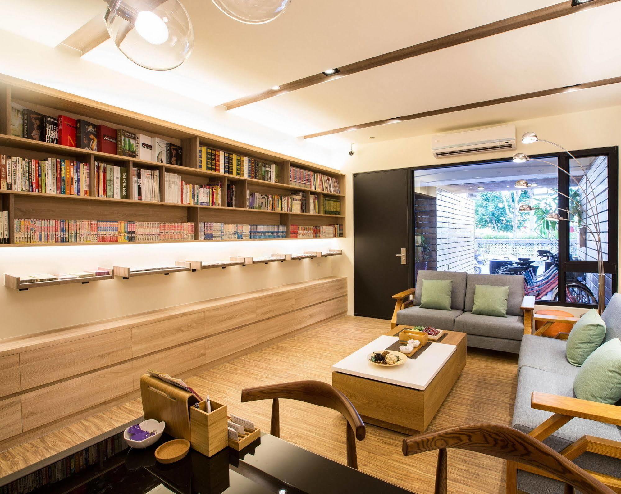 Traveller-Inn Zhongzheng Library Taitung Екстериор снимка